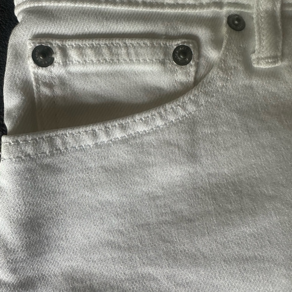 White Cut Off Short size 6/28 - Picture 9 of 10